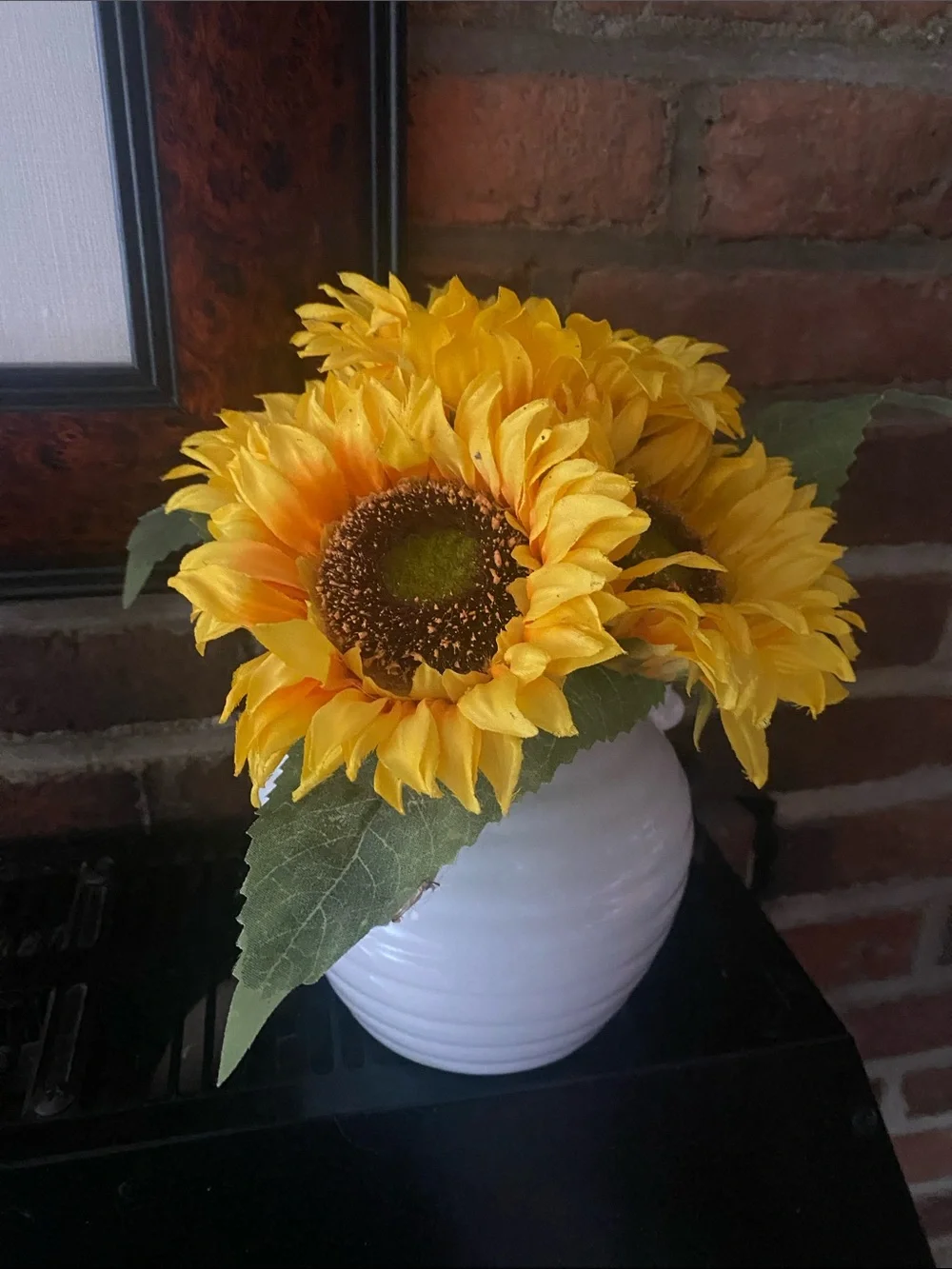 Artificial sunflower 🌻 display accent with ceramic vase 🏺